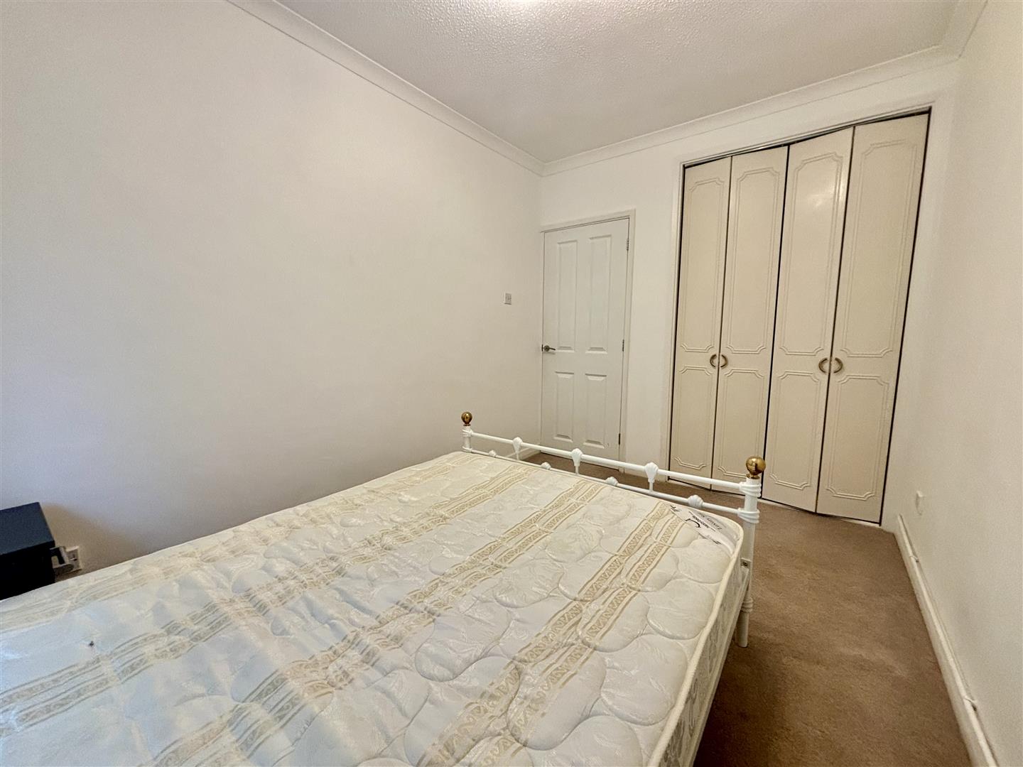 Long Oaks Court, Sketty, Swansea, SA2 0QH